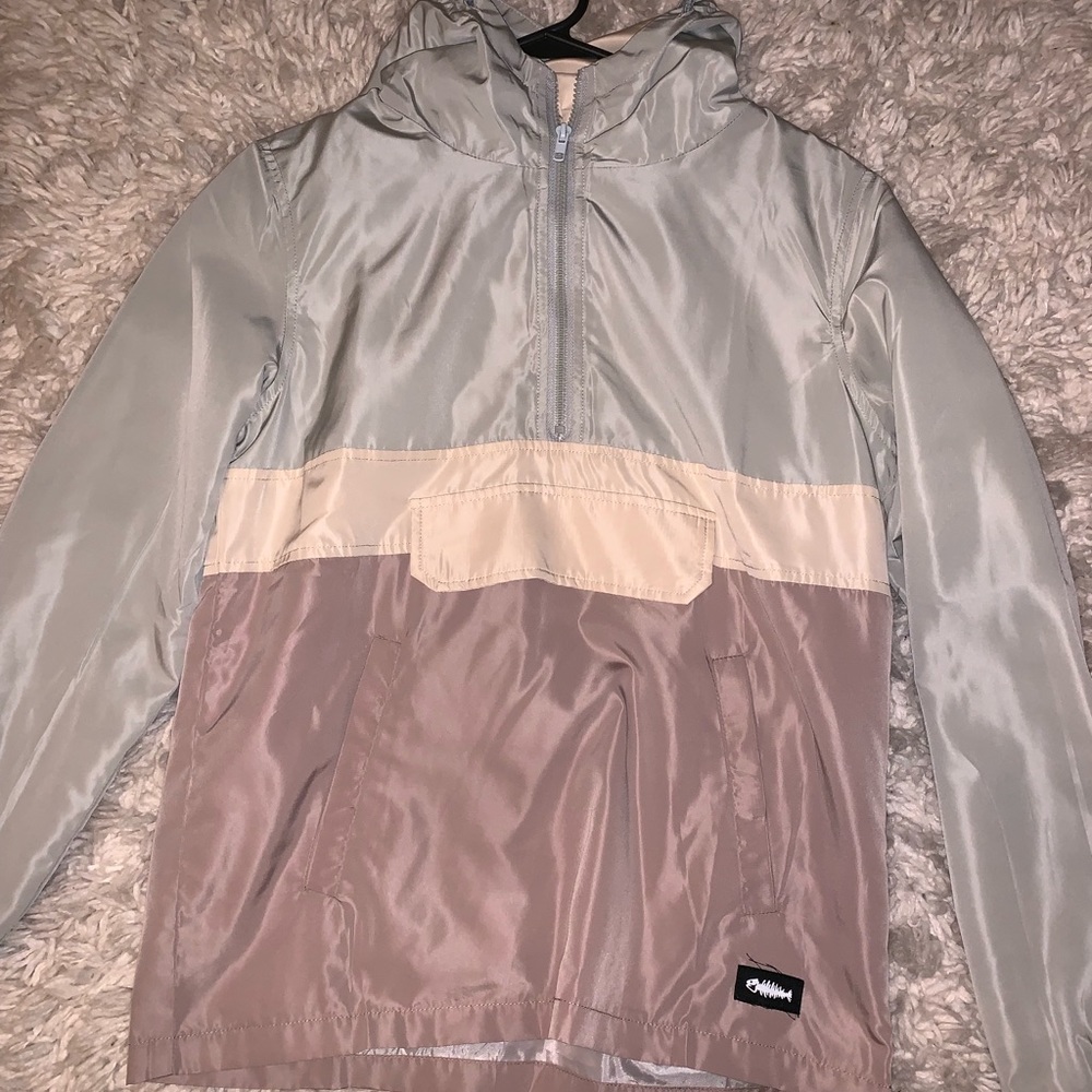 Light weight half zip